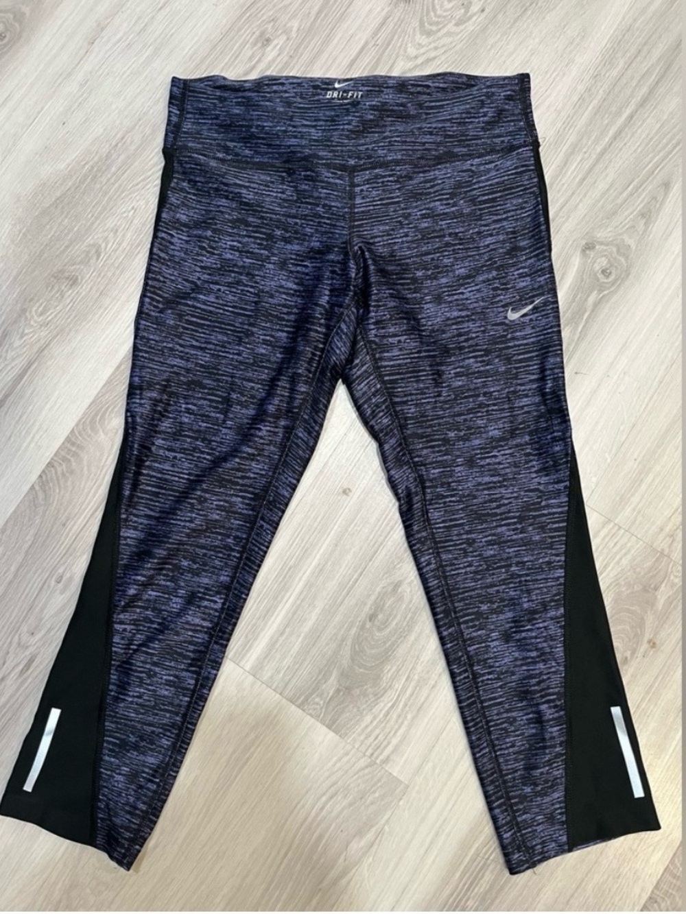 Nike women’s Dri-FIT Purple Heathered Active Capris